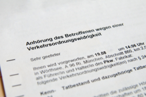 Bild von Anhörungsbogen wegen einer Verkehrsordnungswidrigkeit
