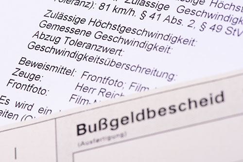 Bild von Bußgeldbescheid nach Radarfalle und Abstandsmessung